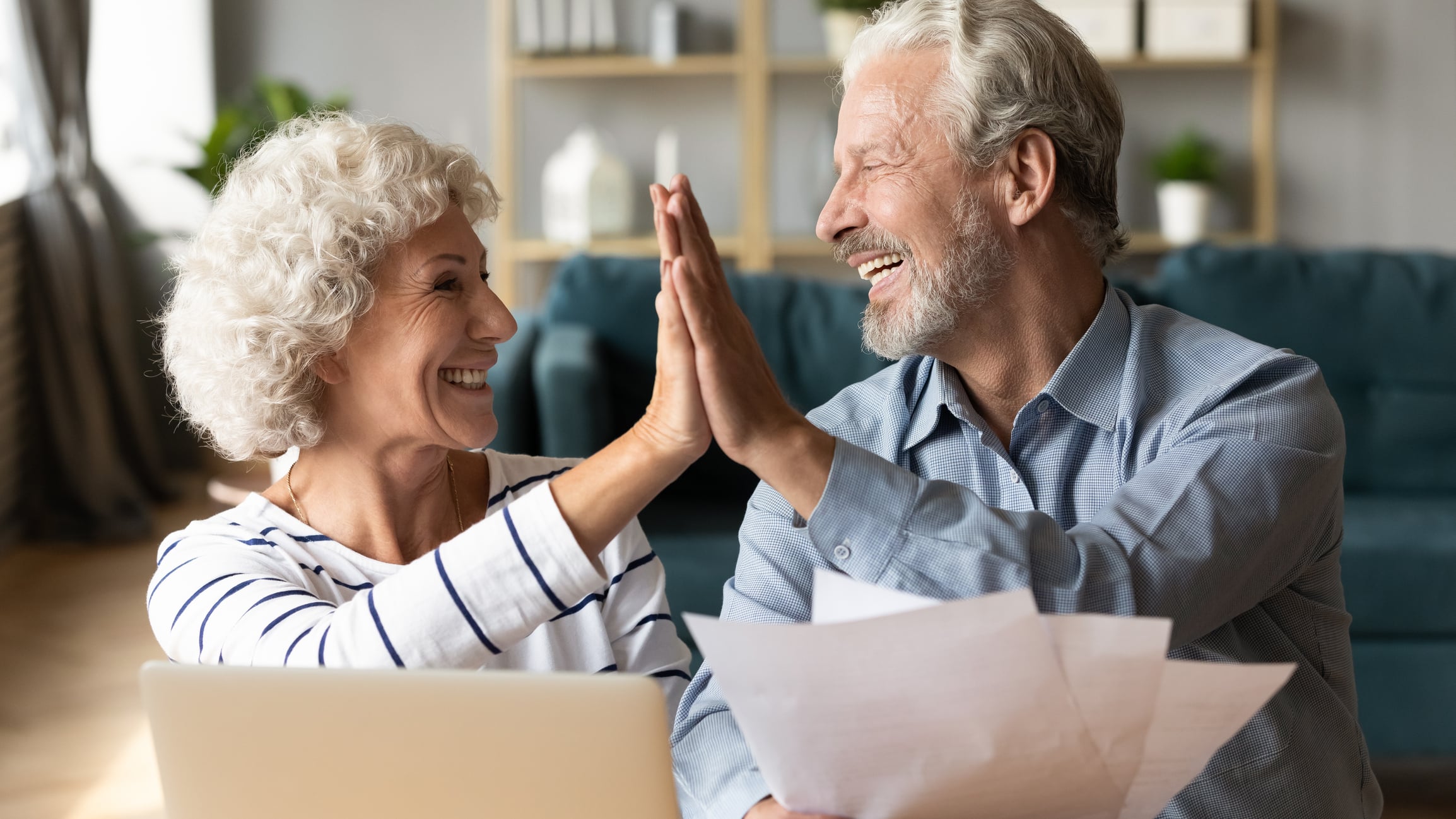 Pennsylvania Silver IRA & Investing Company a happy senior couple